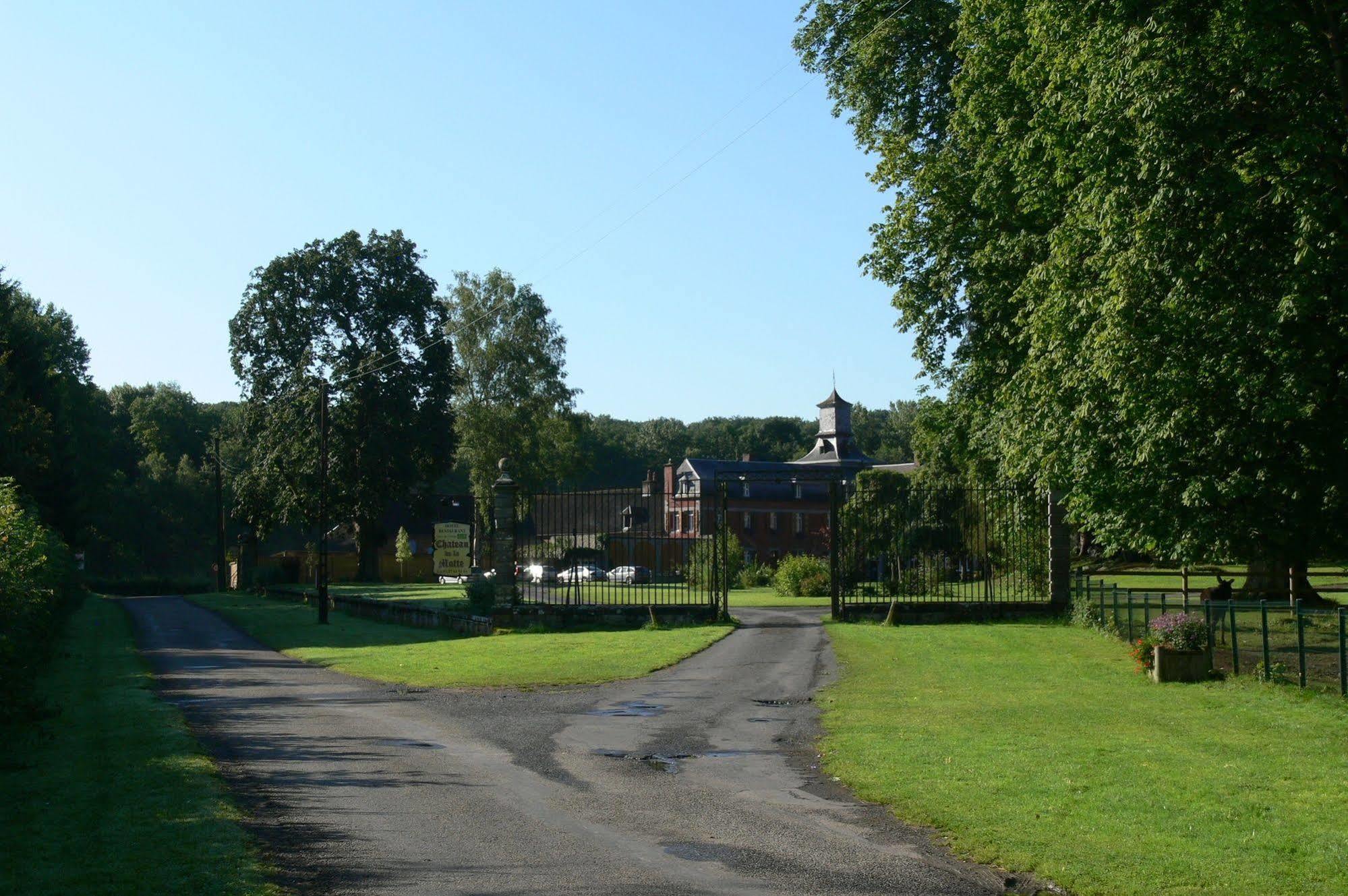 Château de la Motte Liessies Exterior foto